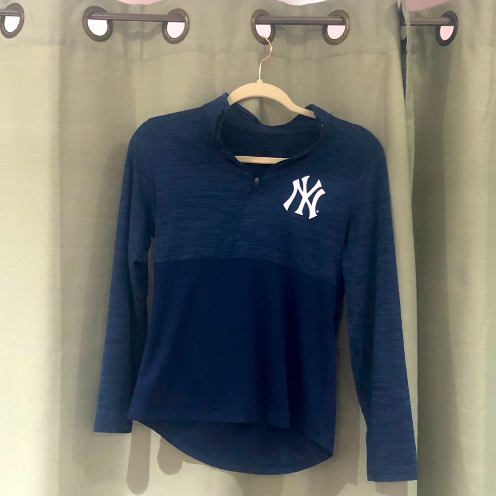 New York Yankees Women’s Pullover ⚾️